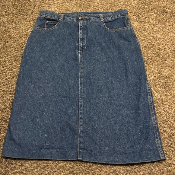 jappa Dresses & Skirts - Classic Blue Denim Skirt vintage Jappa made in USA size 12/13